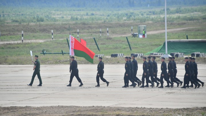 Белорусским призывникам рассказали о новых критериях годности к службе в армии