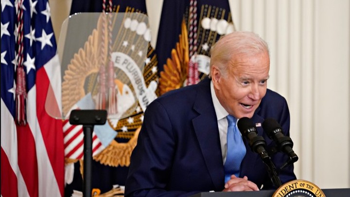 Байден боится вмешательства в выборы США: Ещё на год продлил чрезвычайное положение