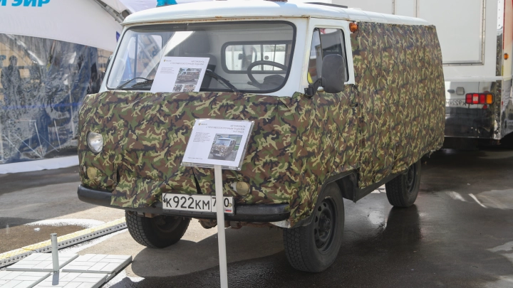 Как Ferrari, но круче: Военкор Стриж показала новую модификацию Буханки