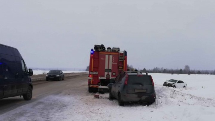 На 34-ом километре автодороги «Иваново-Родники» в течение часа произошло две аварии