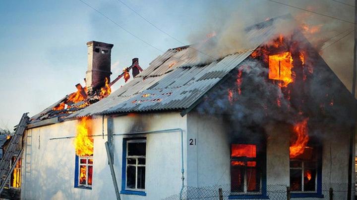 Ночной пожар в Ростовской области унёс жизни двух человек
