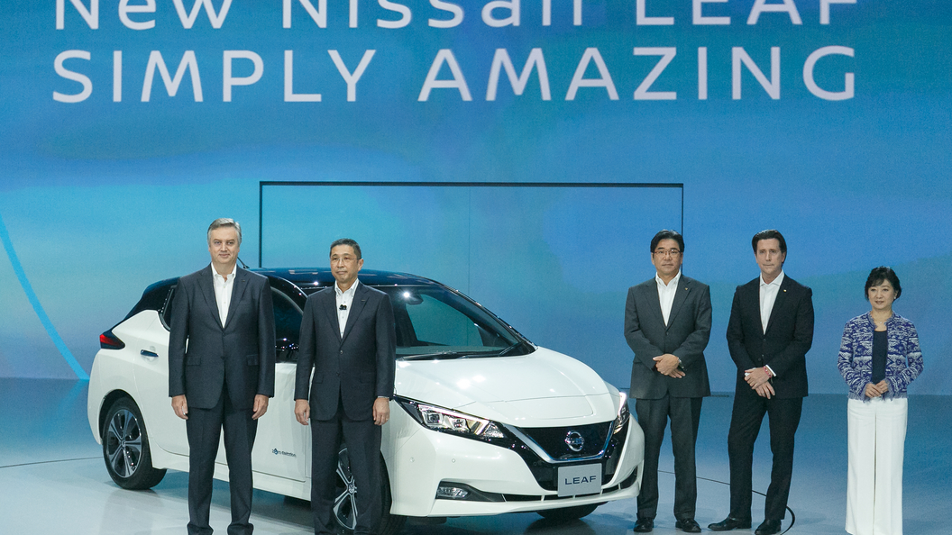 Электрокар Nissan Leaf сможет самостоятельно держаться в полосе и парковаться Электрокар Nissan Leaf сможет самостоятельно держаться в полосе и парковаться