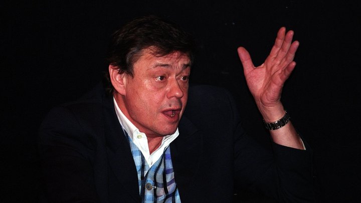 Младшая внучка Караченцова впервые вышла на сцену на вечере памяти актёра. А Пугачёва и Боярский так и не пришли