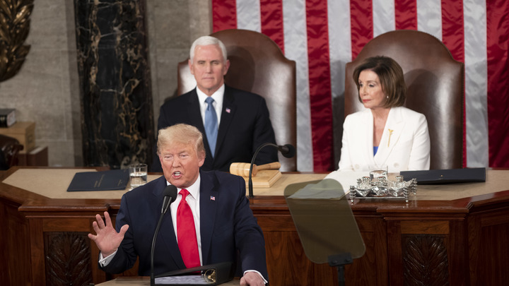 Это была речь победителей перед побеждёнными: Политолог объяснил сходство обращений Путина и Трампа