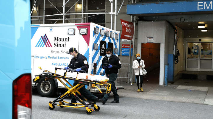 Врач объяснил, почему больных с COVID лишают аппаратов ИВЛ