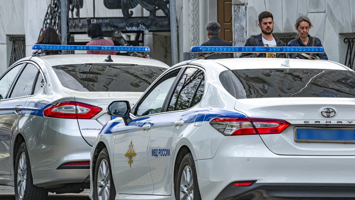 Пролежавший в багажнике неделю труп нашли в автомобиле Peugeot в Москве