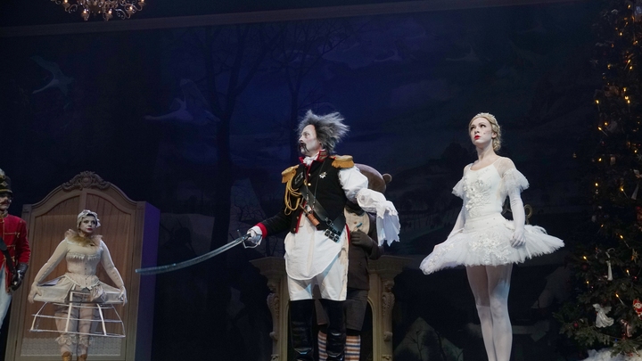 Давка, панические атаки и очереди: Что происходит на Театральной площади в Москве?