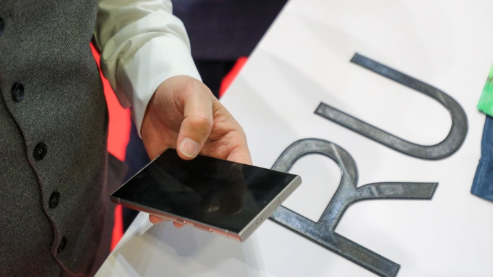 Пользователи Рунета сообщили о массовых сбоях у операторов связи и в мессенджерах