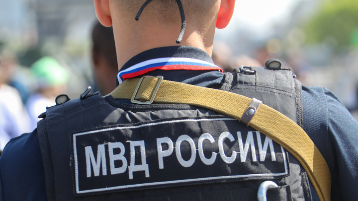 Фотографирующих девочек мигрантов заподозрили в педофилии в Чите