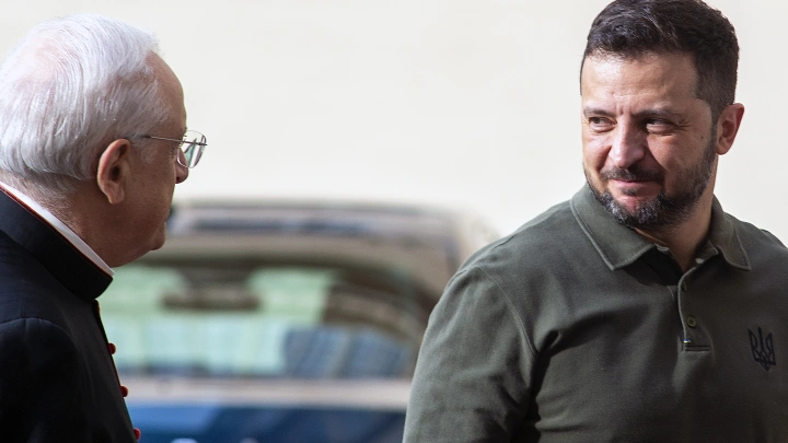 Растерянный персонаж в засаленной майке: Зеленский подтвердил слова Медведева, переврав заявление Путина