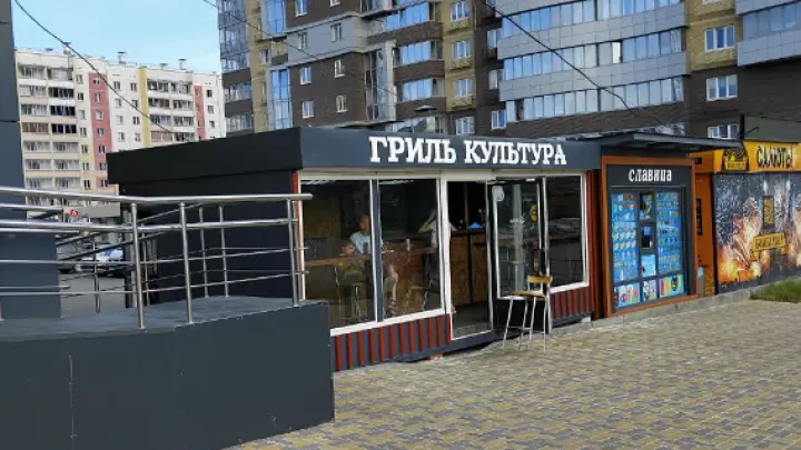 Нелегальная шаурмячная в Челябинске остаётся на месте даже после решения суда