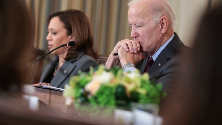 В Конгрессе США объявили о провале Байдена: ОПЕК смеётся над нами