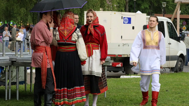 День единения народов России и Белоруссии: поздравления в прозе и стихах