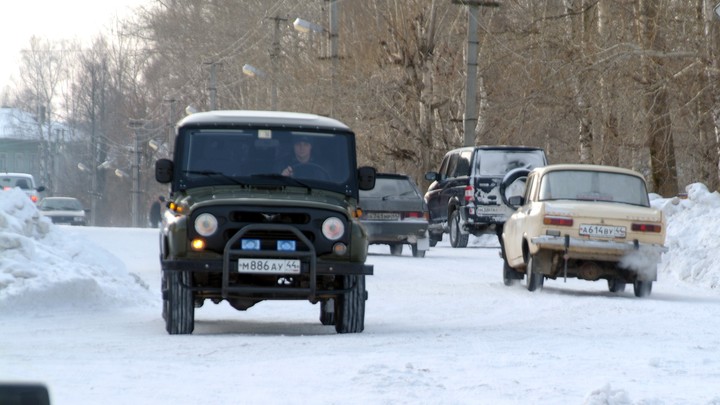 Курганцы передали УАЗ землякам в зоне СВО