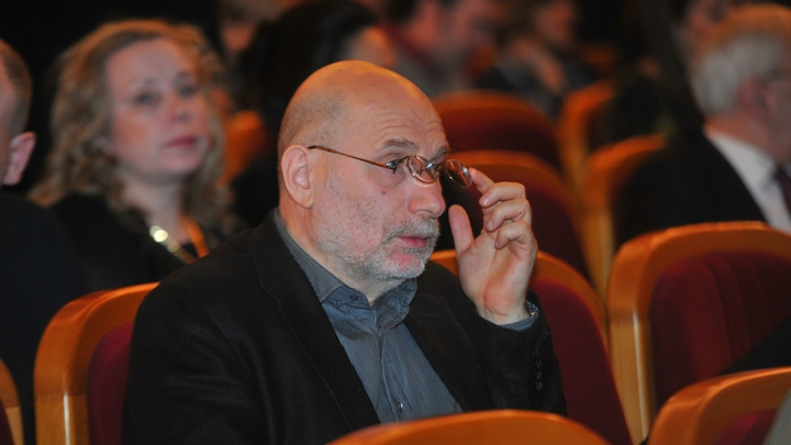 Борис Акунин* намекнул на крышу в Кремле: Сдал всех, и себя в том числе