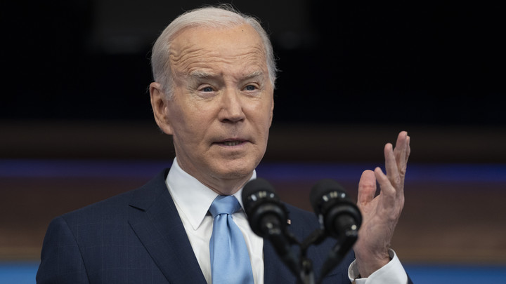 Байден готов на любые шаги: Президента США перепугал дефолт