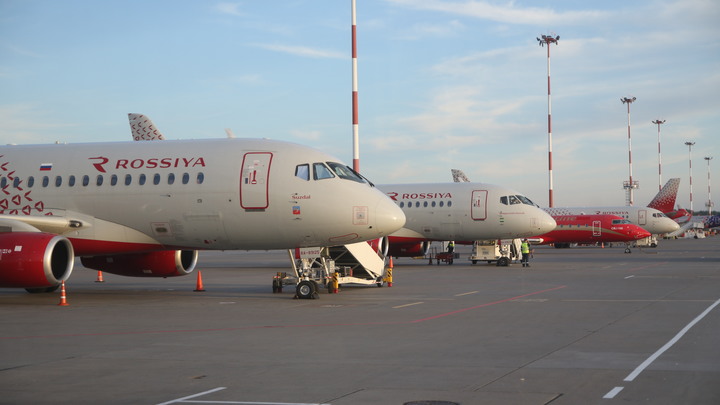 Аэропорт Пулково временно приостановил обслуживание рейсов