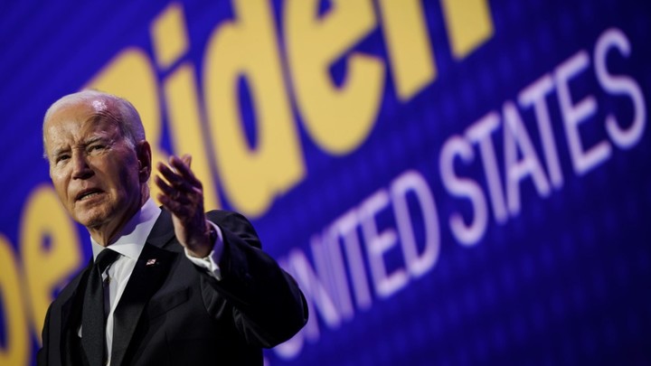 Байден бежит с Ближнего Востока, поджав хвост: После геноцида в Газе ему там делать нечего - Осташко