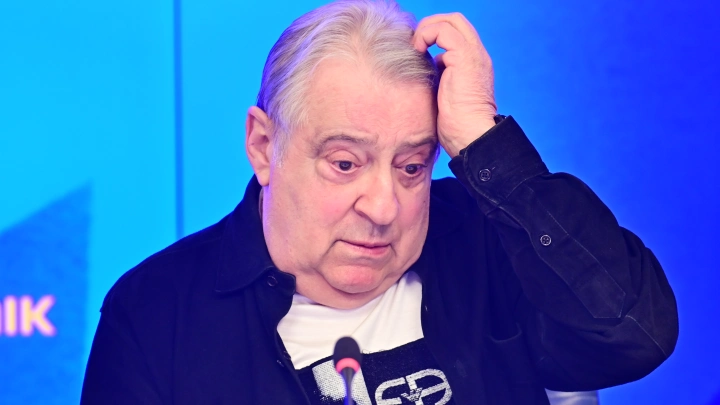 Он не востребован: зачем Хазанов распродал жилье в России, рассказал продюсер Он не востребован: зачем Хазанов распродал жилье в России, рассказал продюсер