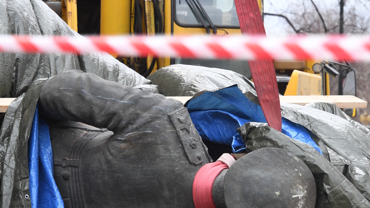 Из-за сноса памятника маршалу Жукову в Харькове возбудили уголовное дело