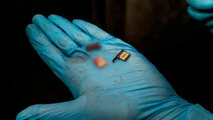 Врачи вытащили SIM-карту из ноги пострадавшего от БПЛА жителя Херсонской области