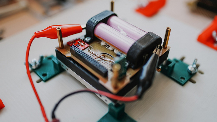 Кубанские школьники собрали спутник для запуска в ближний космос