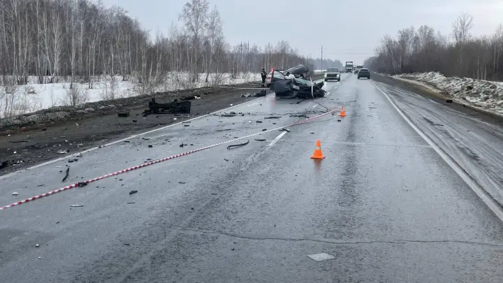 Не пристегнулась: 24-летняя девушка разбилась на трассе в Челябинской области