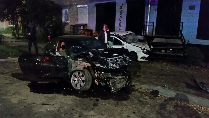 В Дзержинске в результате столкновения двух автомобилей погиб человек