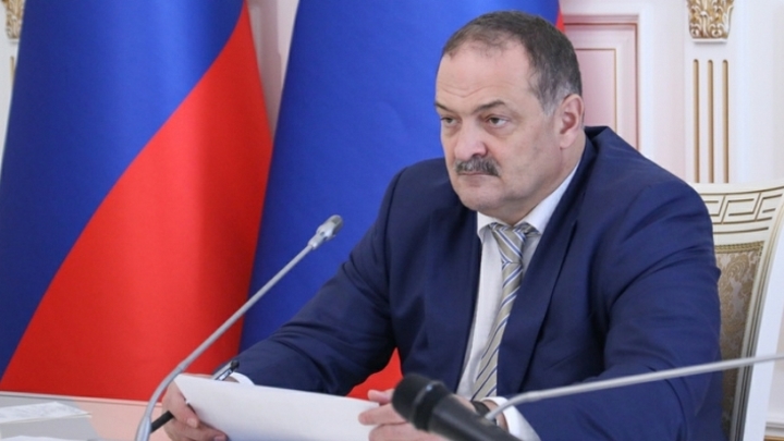 Глава Дагестана Меликов прокомментировал инцидент на КПП «Герзель» с задержанием главы МЧС Чечни