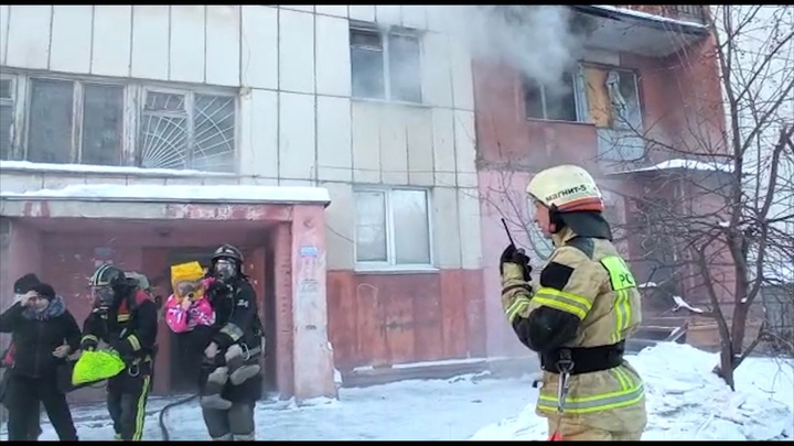 На пожаре в Магнитогорске спасли жизни 45 человек, есть пострадавшие