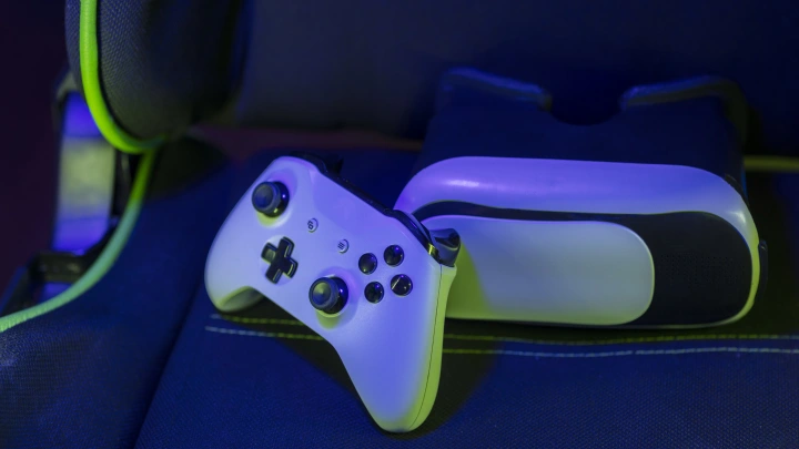 Террорист, взорвавший автомобиль военного в Москве, был завербован через мобильную игру