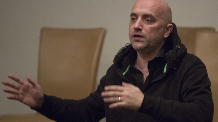 Бить табуреткой за совков: Захар Прилепин не смог сдержать эмоций после общения с советскими лётчиками