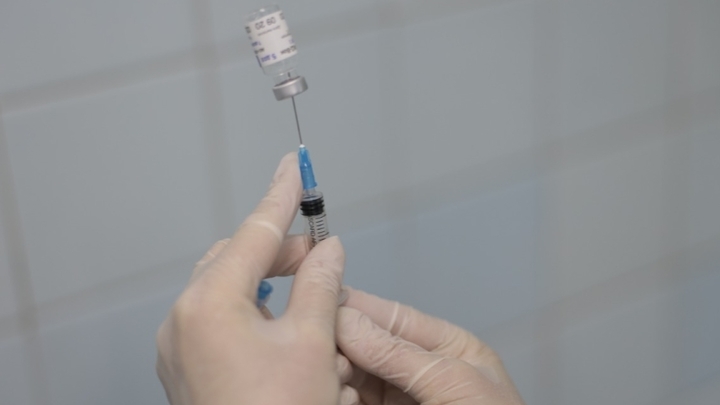 Более ста тысяч жителей в Забайкалье ревакцинировались от COVID-19