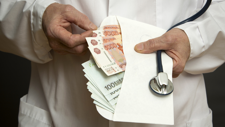 Родственные мёртвые души”: Как в петербургской больнице растворились 344 миллиона из бюджета