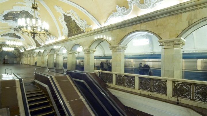 Уже не в одну сторону: В метро Москвы вернули прежний режим движения по кольцу