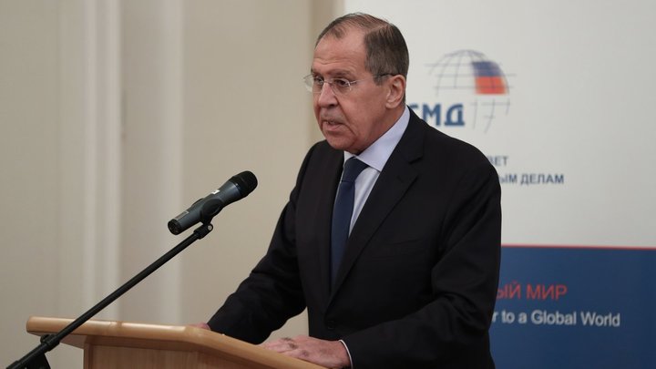 «Спроси у своих спецслужб»: Лавров вспомнил, как Тиллерсон отказался говорить на тему «российского вмешательства» в выборы