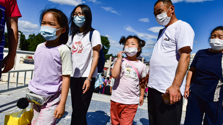 Быть многодетным в Китае стало выгодно: Власти ввели новые меры поддержки для родителей