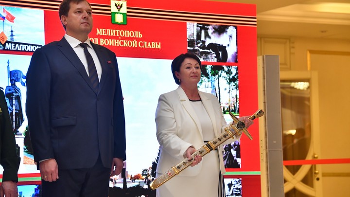 Мелитопольский Меч Победы передали на вечное хранение в местный музей