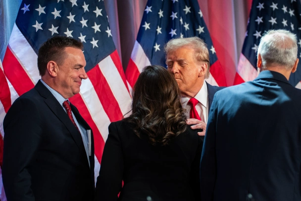 The Guardian: Окружение Трампа согласно отдать Украину под контроль России