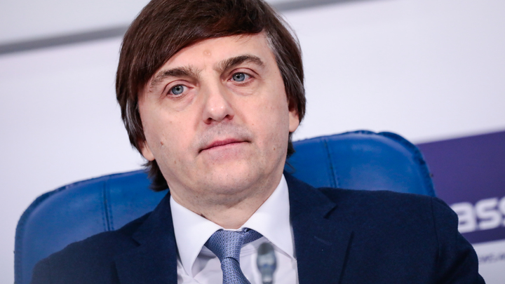 Минпросвещения России не планирует вводить ограничения в школах из-за метапневмовируса