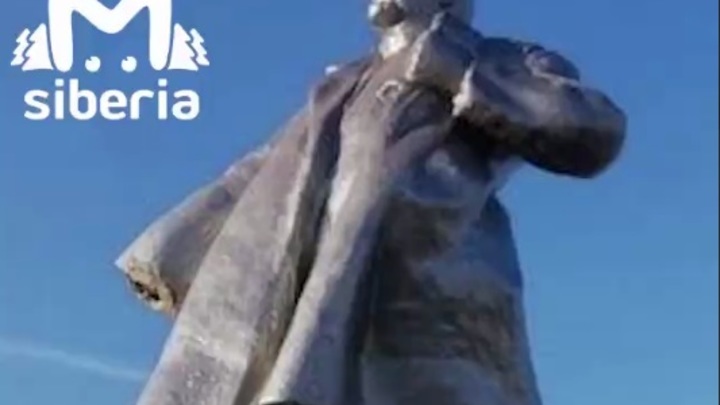 Памятник с безруким Лениным в Новосибирской области не ремонтируют третий год
