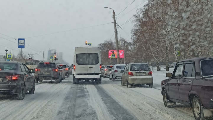 ГИБДД предупреждает автомобилистов Курганской области об опасной погоде