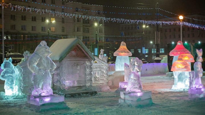 В Челябинске вандалы напали ни ледяного тигра