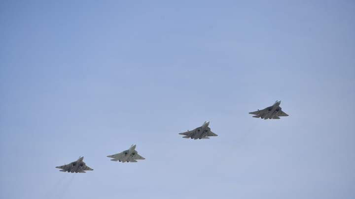 Воздушный бой русских асов на Су-57: Тесты прошли на Украине - наблюдал весь мир
