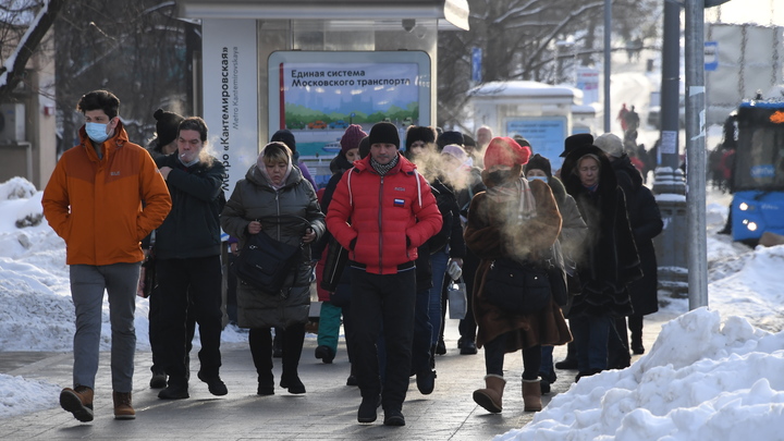 В Курганской области два месяца ищут мужчину в яркой куртке