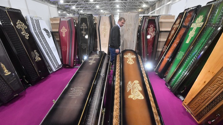 В Прикамье выяснили что за «гроб» плыл по реке Бабка В Прикамье выяснили что за «гроб» плыл по реке Бабка