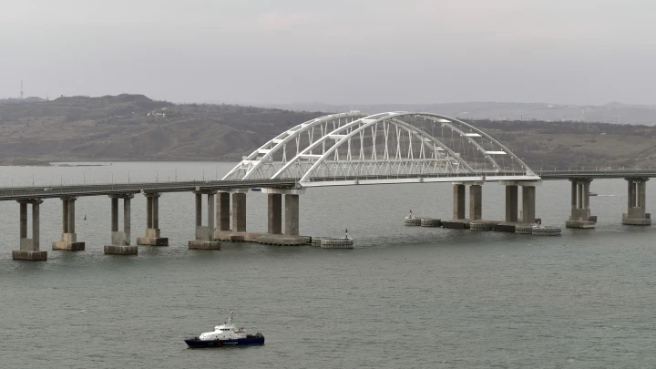 Рыбарь рассказал, что случилось с Крымским мостом