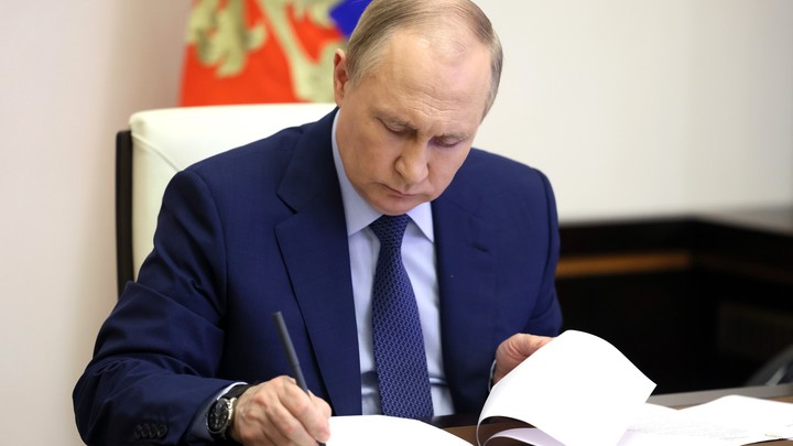 Россия признала независимость Херсонской и Запорожской областей