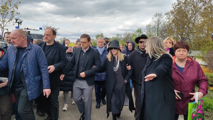 Пугачёву побаивались все: Беглая певица изменила поведение в Киеве