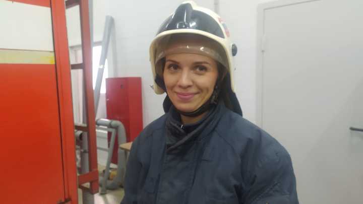 Меняю столицу на автоцистерну: первая в России женщина рулит пожарной машиной в Новокуйбышевске